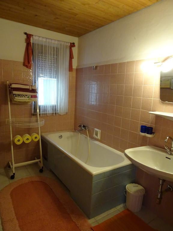 Ferienwohnung Traudl Singer Innsbruck Habitación foto